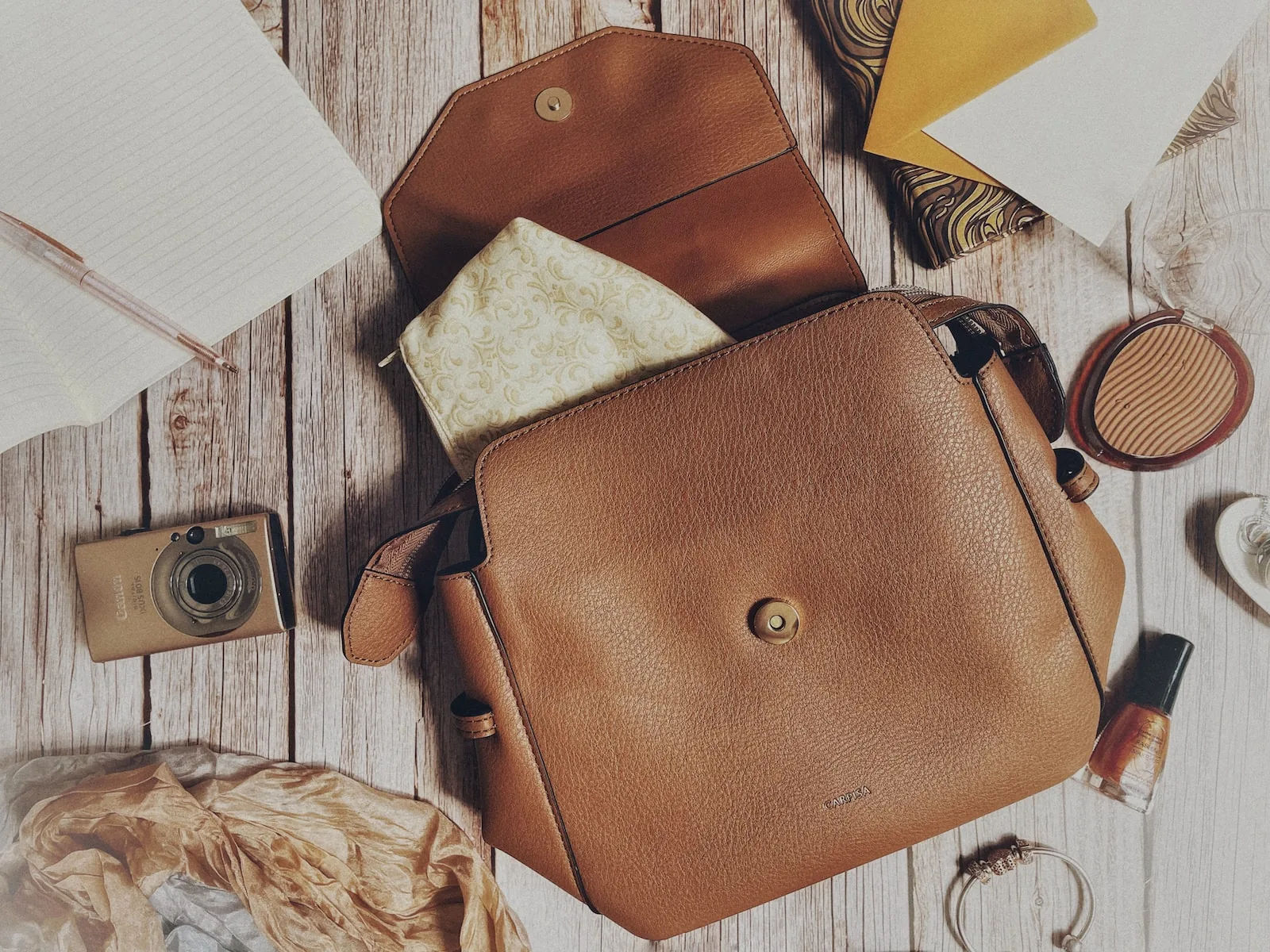 renover un sac en cuir
