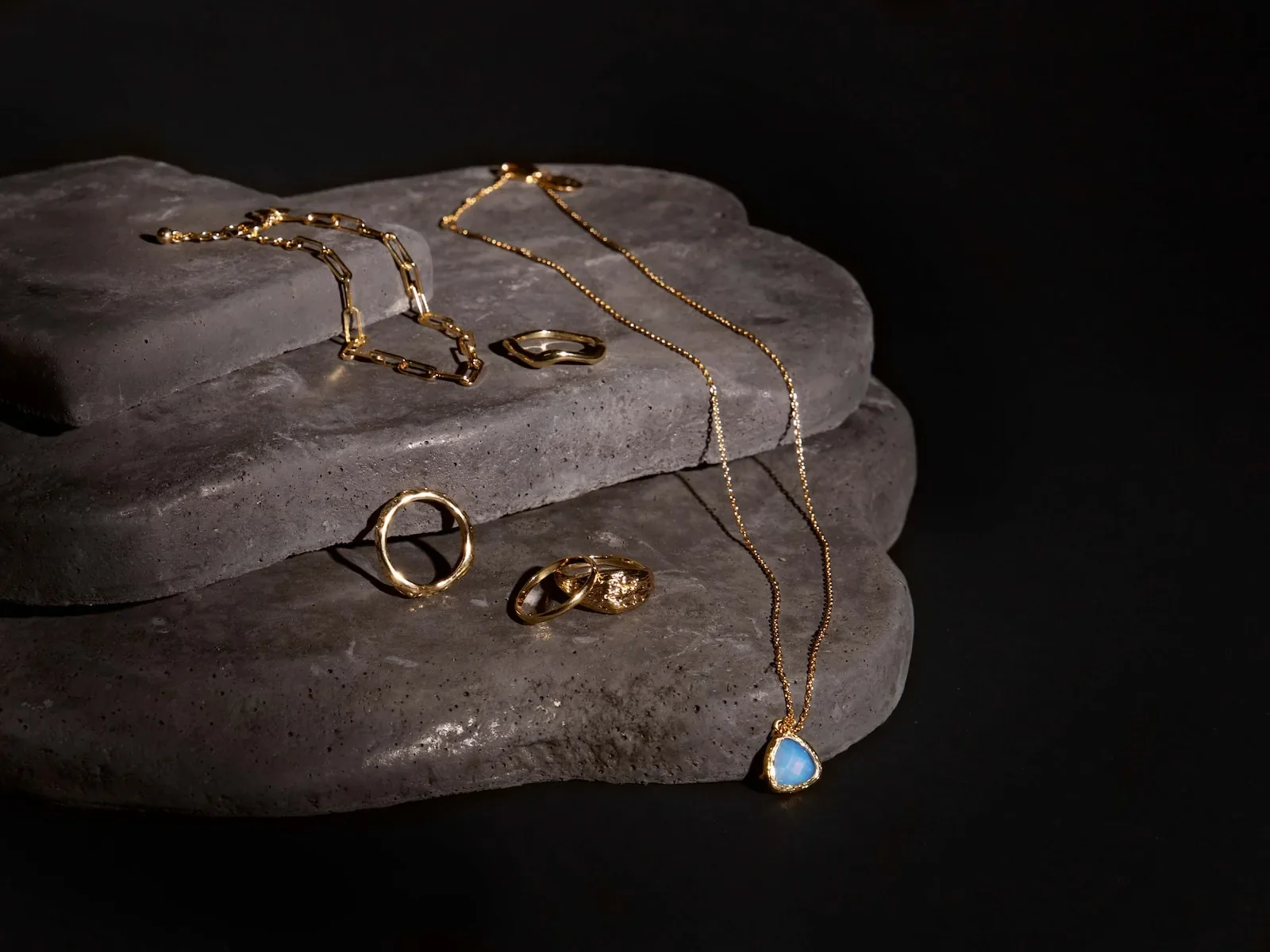 bijoux en acier